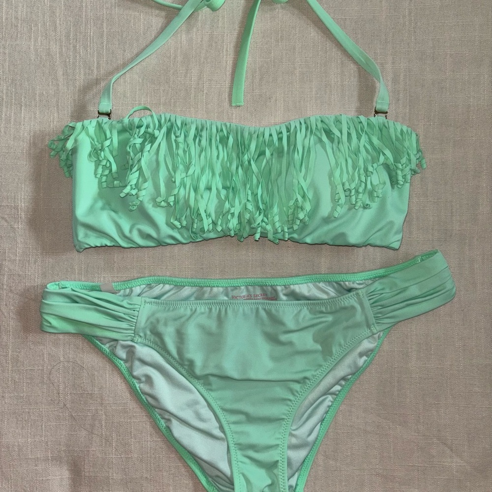 VS bikini